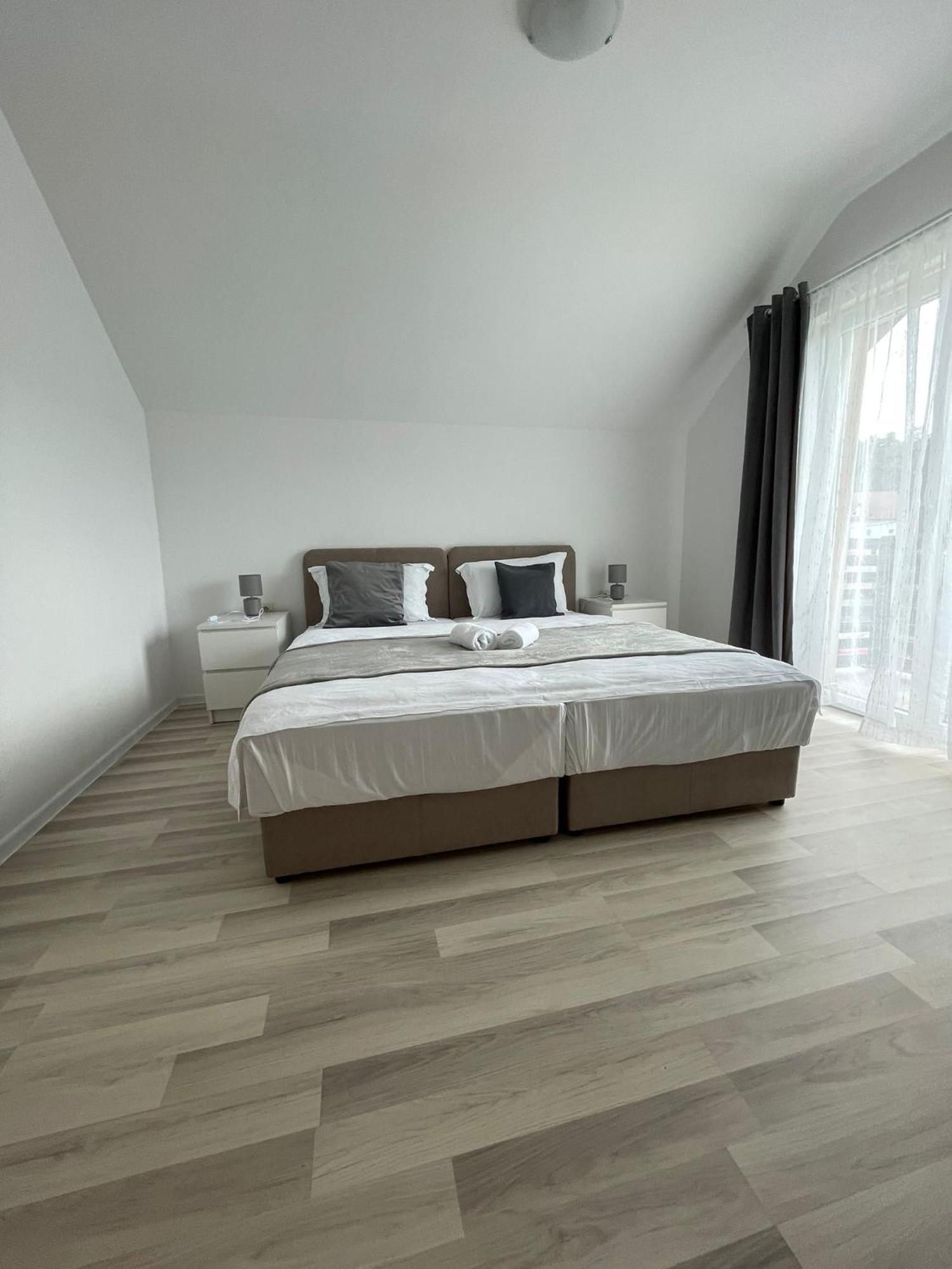 Apartman Nativis Otočac Eksteriør billede