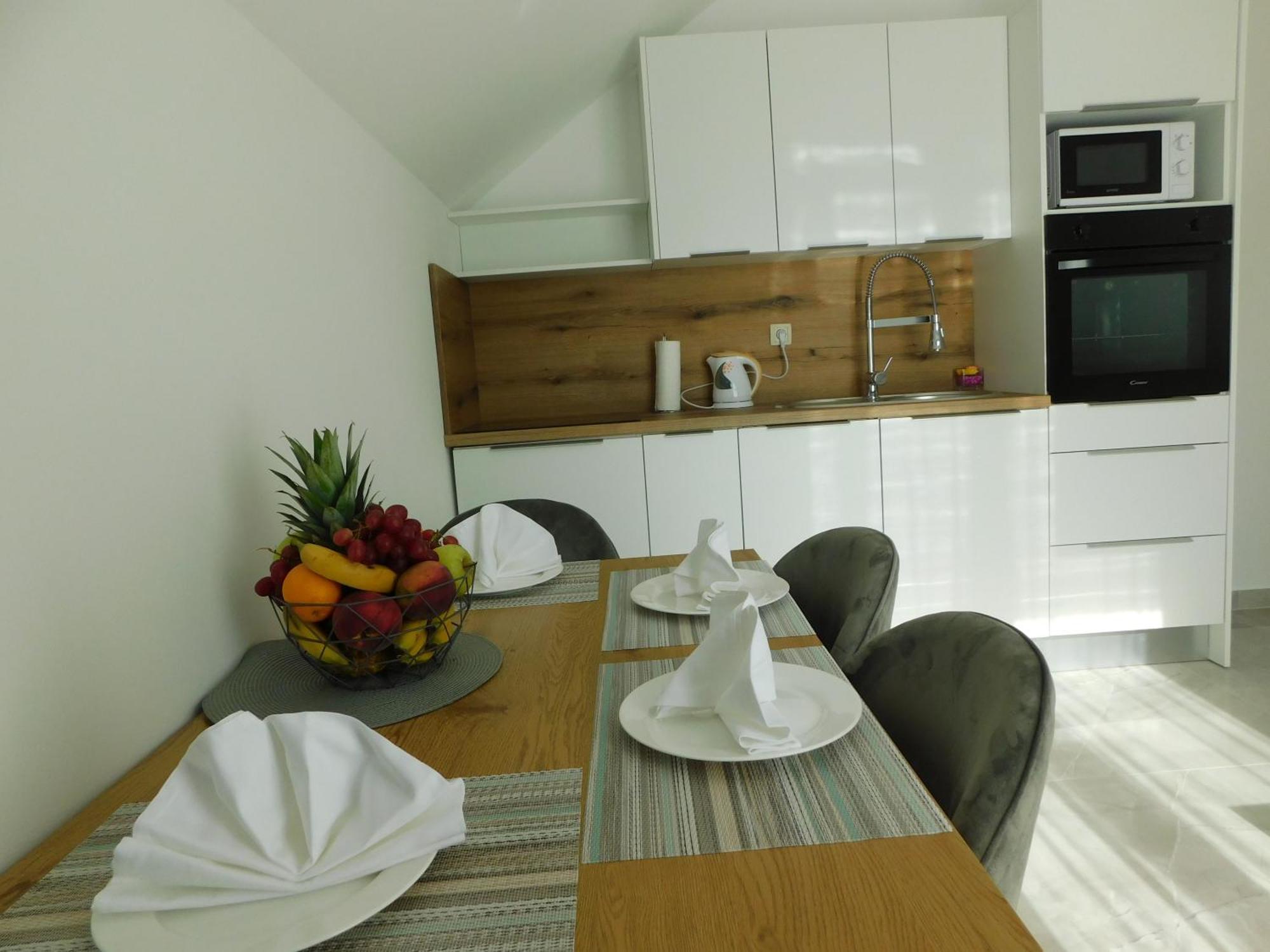 Apartman Nativis Otočac Eksteriør billede