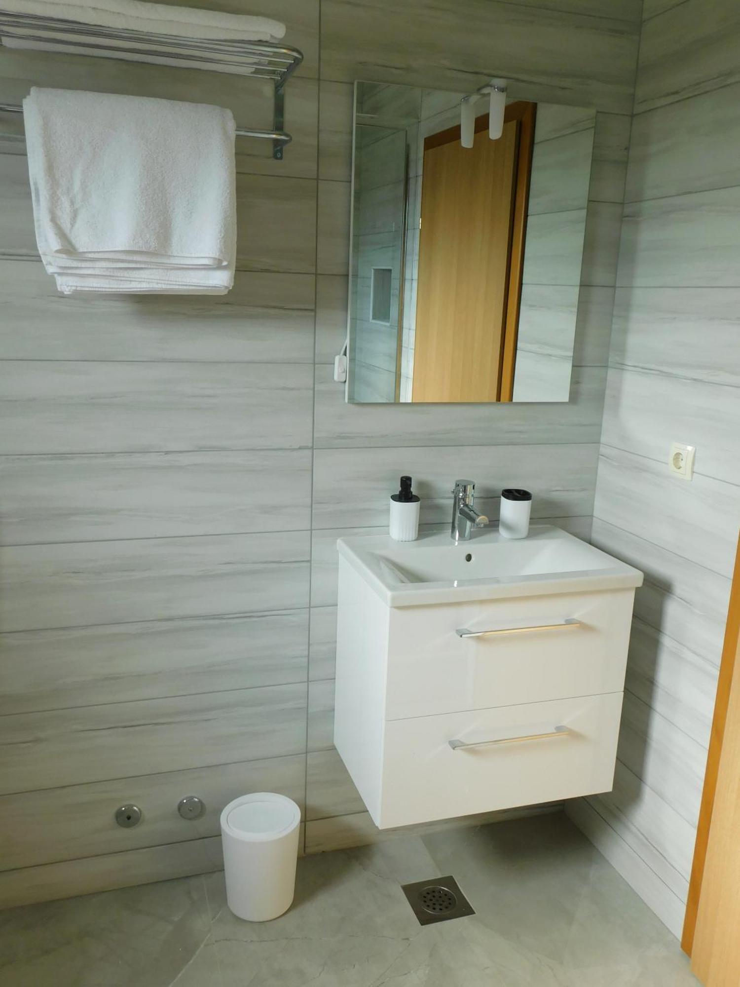 Apartman Nativis Otočac Eksteriør billede