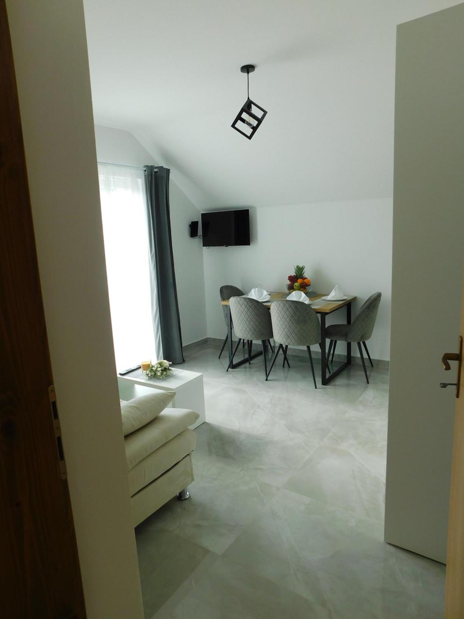 Apartman Nativis Otočac Eksteriør billede